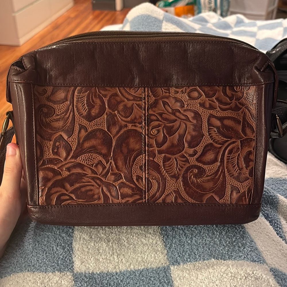 Women’s floral printed shoulder bag